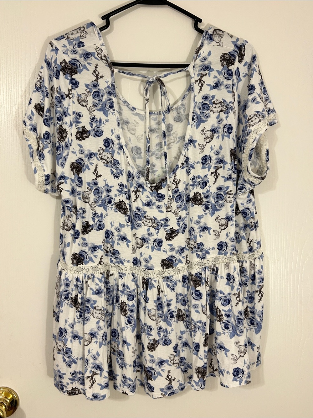 Floral Scoop Neck Peplum Blouse - Blue/White - Picture 4 of 6